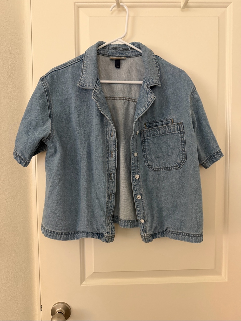 Light Blue Denim Short-Sleeve Shirt